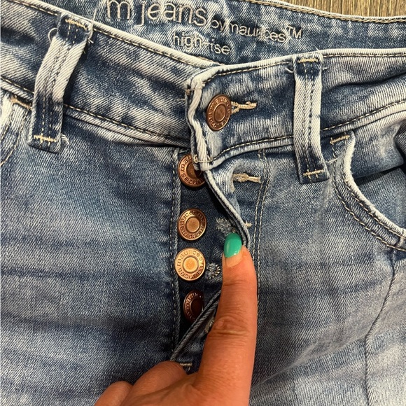 M Jeans by Maurices Skinny High Rise Button Fly Split Hem Acid Wash Size XS - Picture 6 of 13